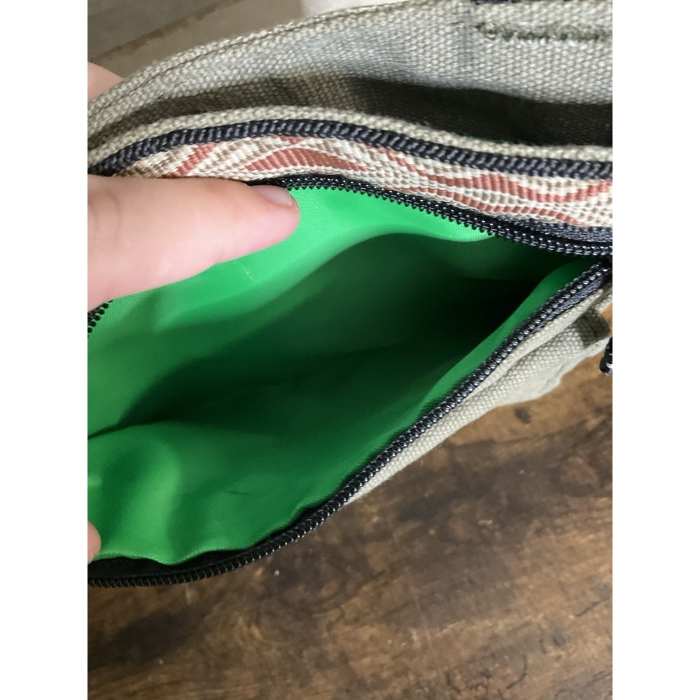KAVU Keeper Travel Bag Crossbody Sling Bag Canvas Olive Color Purse - Picture 5 of 6